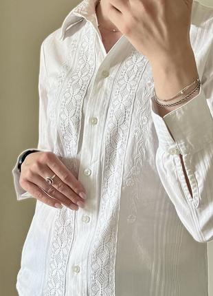 Блуза-вышиванка из качественного хлопка от liz claiborne