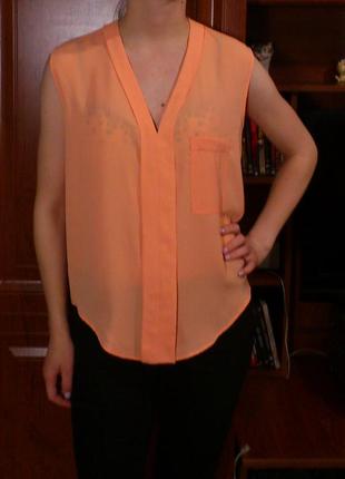 Оригинальная блуза персикового цвета бренд suiteblanco