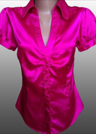 Яскрава рожева атласна блузка з рукавом-ліхтариком/приталена б...