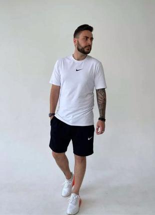 комплект Nike футболка + шорти