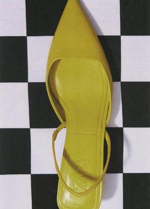 Туфлі-мюлі з натуральної шкіри на середньому тонкому підборі zara