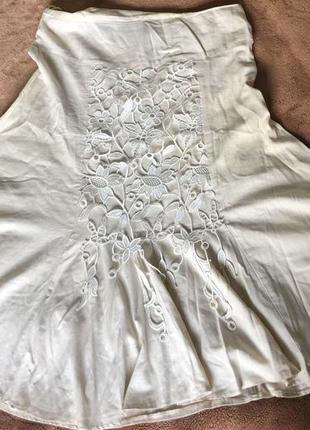 Белая льняная юбка