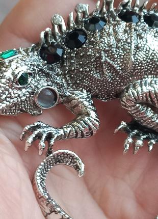 Крупная брошь брошка ящерица ящер игуана серебристый металл