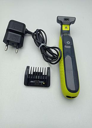 Машинка для стрижки волос триммер Б/У Philips OneBlade QP2721/20