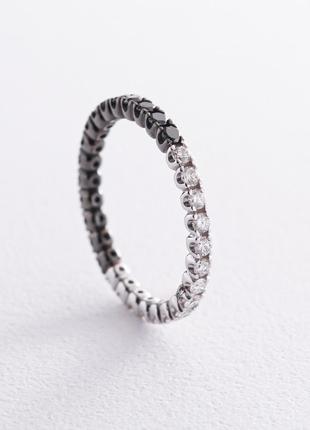 Золотое кольцо с белыми и черными бриллиантами кб0470di