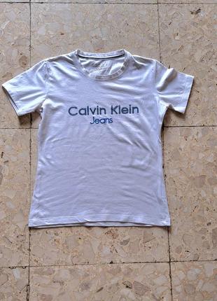 Футболка женская белая calvin klein jeans для миниатюрной деву...