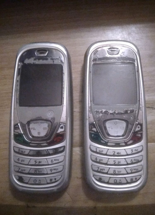 Мобільний телефон LG B2050