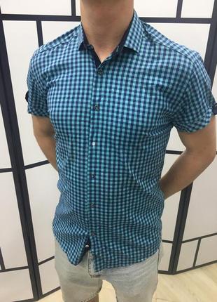 Мужская рубашка с коротким рукавом а клеточку