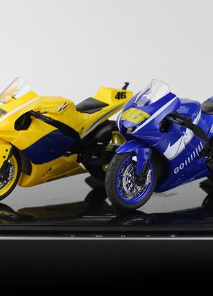 Модель гоночного мотоцикла Yamaha GP, свет/звук