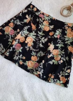 Классная юбка с цветочным принтом