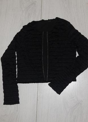 Пиджак короткий, черный, без застежки фирмы h.m.