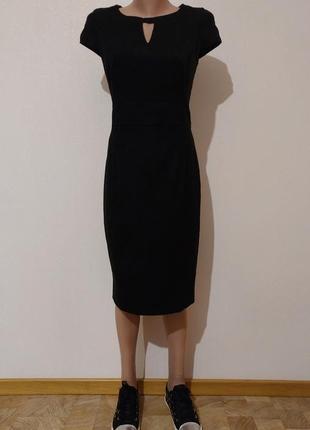 Классическое черное платье 42-44 размера