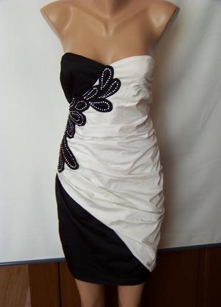 Вечернее черно-белое платье бюстье с драпировкой creativity м