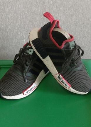 Кроссовки фирмы adidas 36 размера