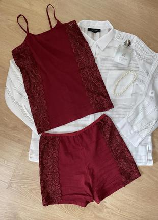 Пижамка женская бордового цвета майка и шорты