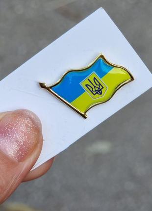 Брошь флаг украины