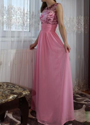 Вечернее нежно розовое платье