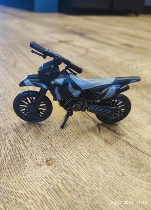 Chap-mei

мотоцикл игрушка