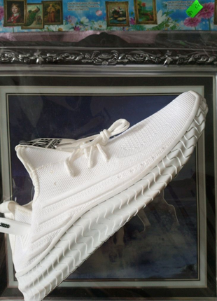Кросівки білі літні 26 см. устілка 41 розмір