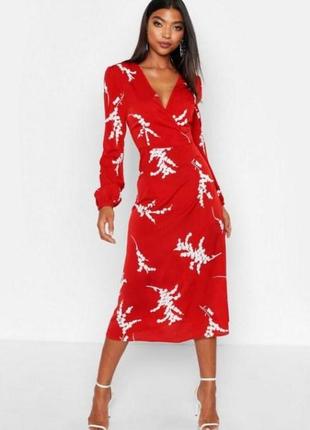 Червона сукня-міді з принтом