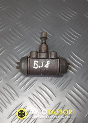 Цилиндр тормозной колесный рабочий задний на Mazda 323 BA, BJ,...