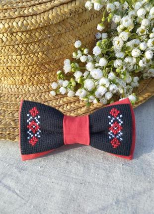 Краватка метелик червоно-чорний з вишивкою