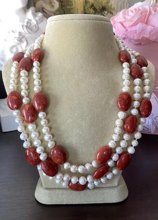 Ожерелье из натуральных жемчуга и коралла.