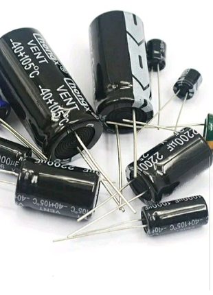 Електролітичні конденсатори