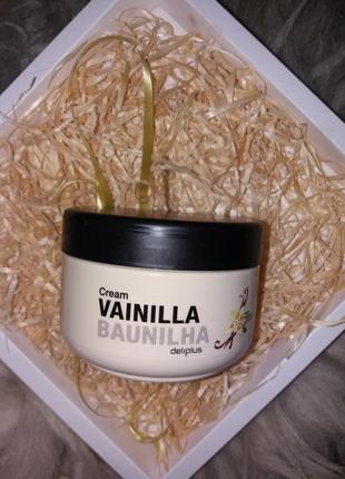 Крем для тіла зволожуючий з ароматом ванілі deliplus vainilla