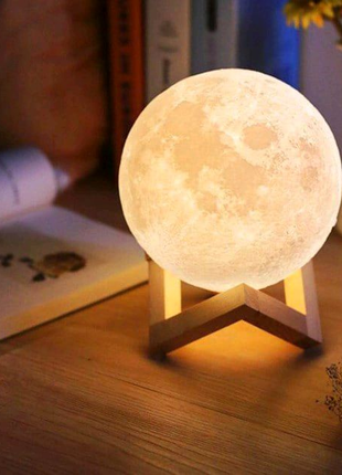 Світильник-нічник у формі місяця
