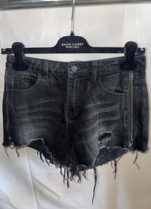 Черные джинсовые шорты mother
