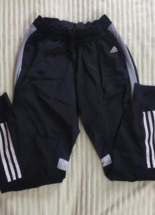 Спортивные штаны adidas