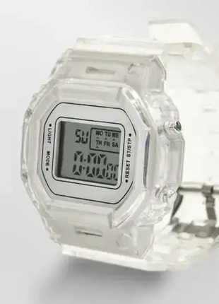 Прозрачные цифровые часы винтажные с подсветкой белые