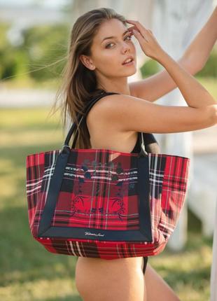 Большая сумка-шоппер красная клетчатая victoria's secret plaid...