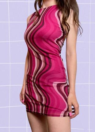 Розовое короткое y2k платье в сетку с подкладкой