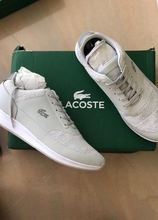 Стильные кроссовки lacoste