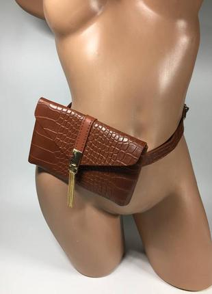 Поясная сумка женская эко-кожа, с кисточками и карманом для те...