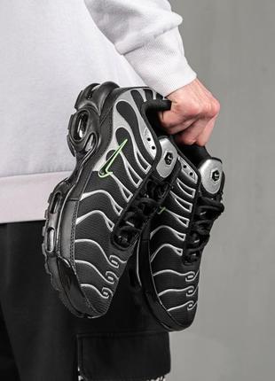 Nike air max plus black green strike