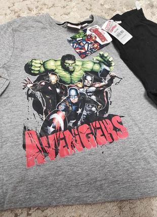 Avengers футболка + шорты для мальчика