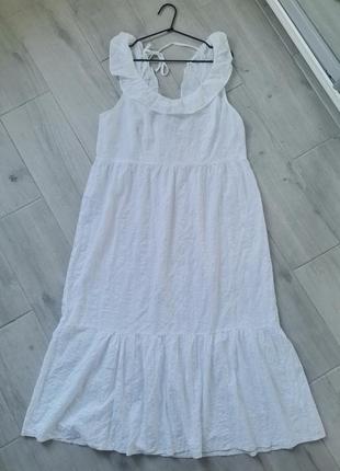 Біла бавовняна батальна максі  сукня з відкритою спинкою на літо