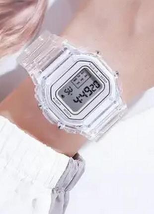 Прозрачные электронные часы винтажные с подсветкой аналог casi...