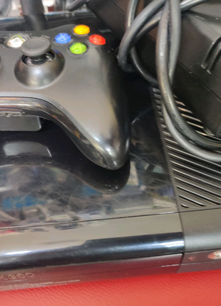 Игровая приставка Xbox 360 Slim E 250 Gb прошитая