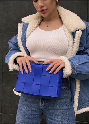 Женская сумка кросс-боди плетенная темно-синий цвет