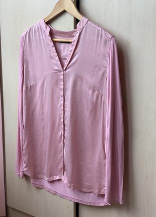 Очень красивая шелковая блуза в нежно розовом цвете от бренда ...