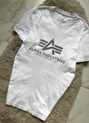 Нова футболка alpha