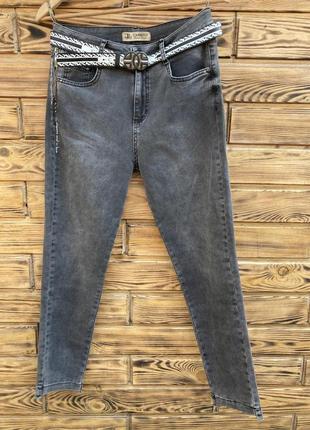Женские тонкие серые джинсы на лето 48-54 размер
