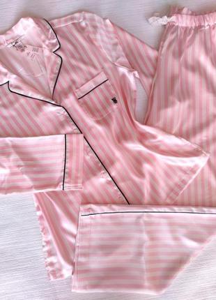Сатиновая пижама виктория сикрет victoria's secret розовая пол...