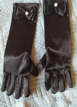 Детские перчатки под нарядное или бальное платье