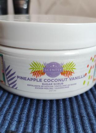 Ананасовый кокосово-ванильный сахарный скраб