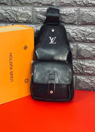 Мужская кожаная бананка сумка на грудь черная louis vuitton  б...